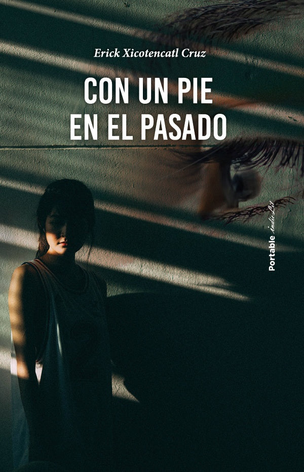 Con un pie en el pasado  | Cruz, Crùz