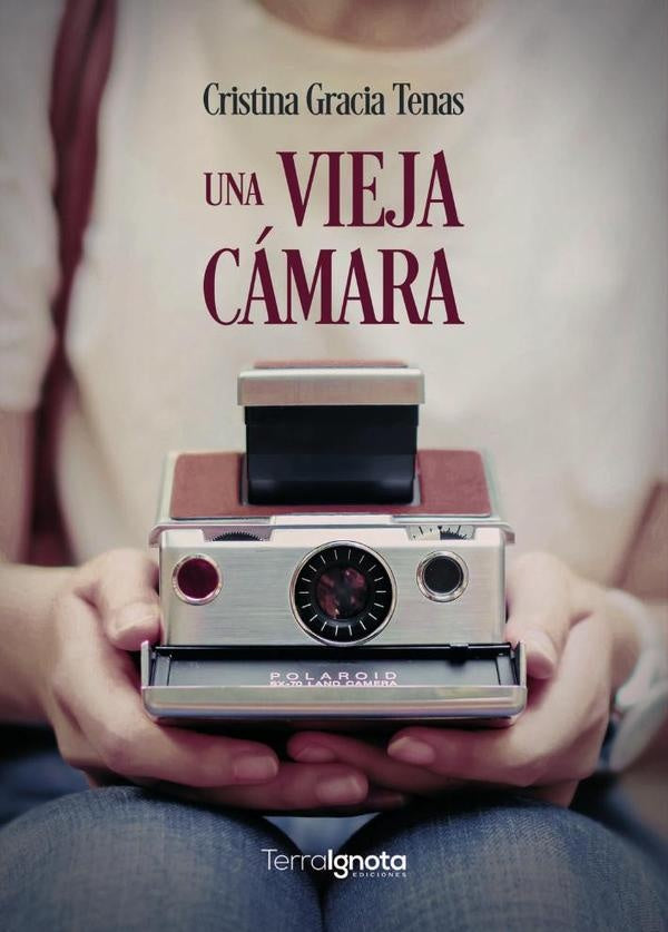 Una vieja cámara | Cristina Gracia Tenas