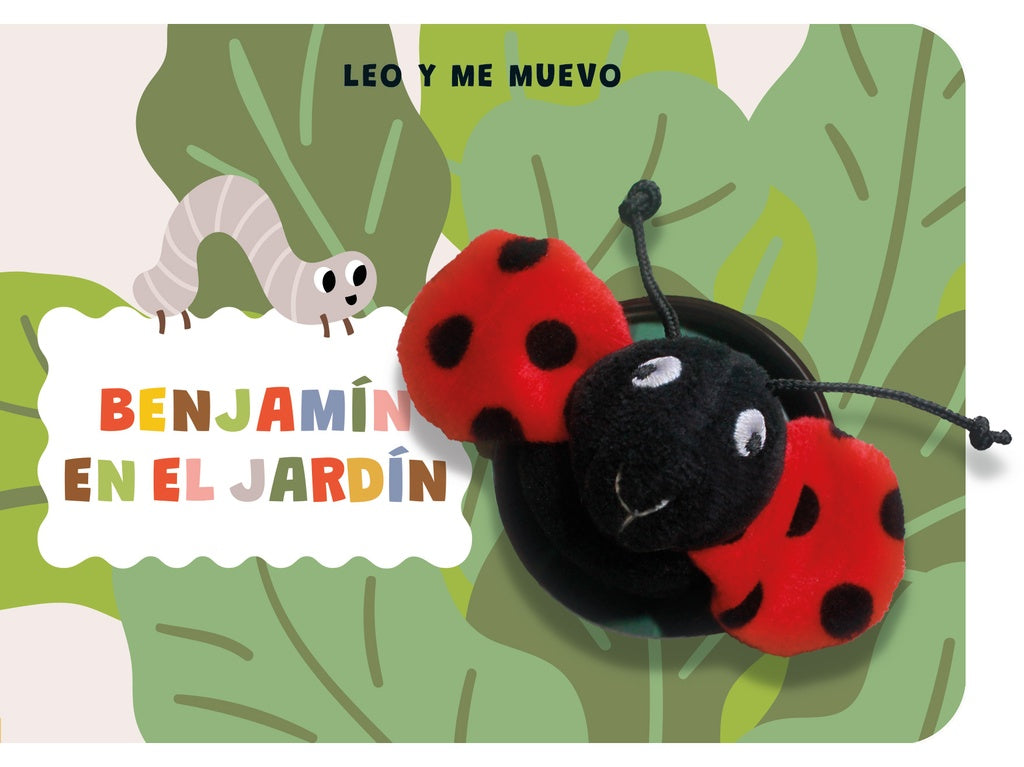 BENJAMIN EN EL JARDÍN